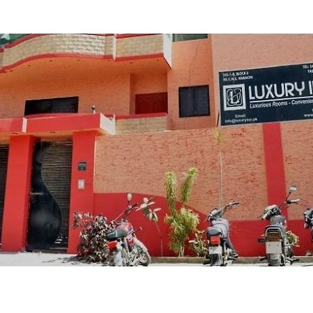 Luxury Inn Karacsi Kültér fotó