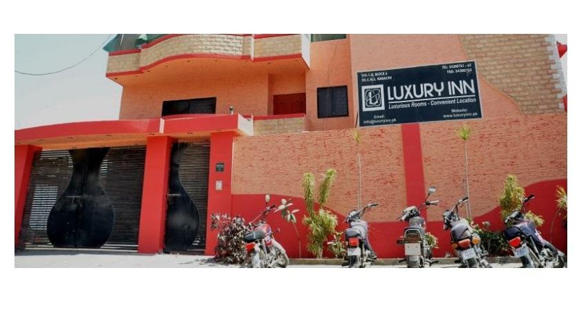 Luxury Inn Karacsi Kültér fotó
